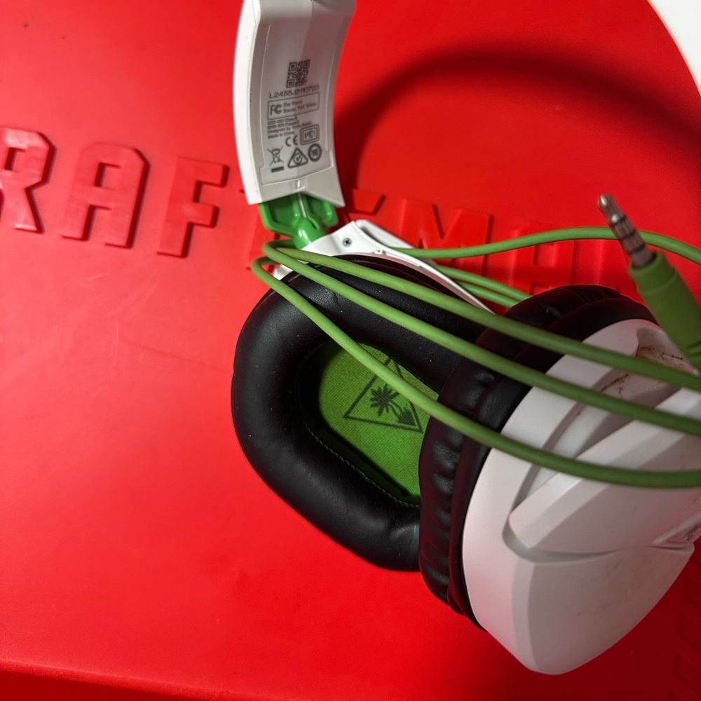 Turtlebeach Gaming Headset - Picture 2 of 3